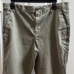 🫒 GAP Ankle Length Girlfriend Fit Chino Pants in Olive